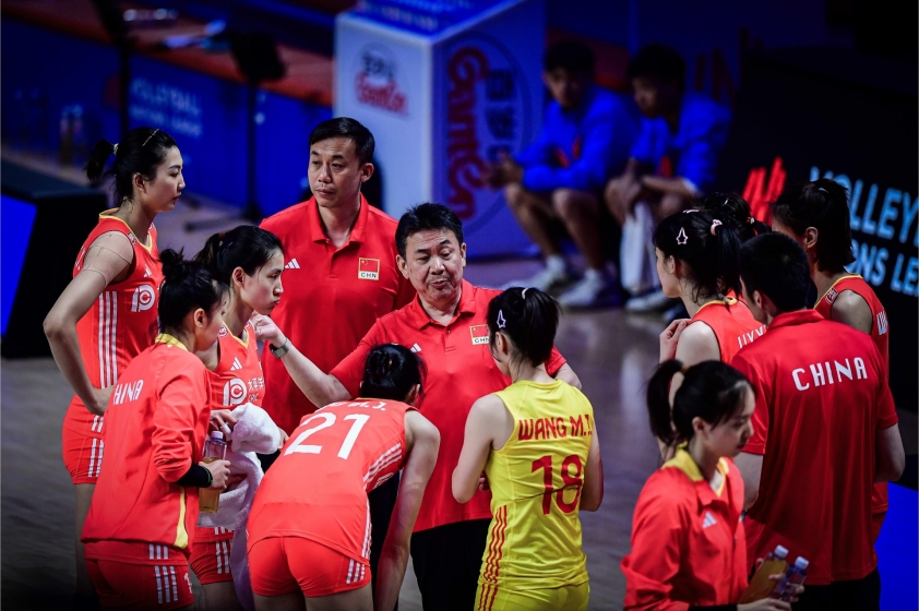 Trung Quốc không gặp bất kì khó khăn nào trước Bulgaria (Ảnh: VolleyballWorld)