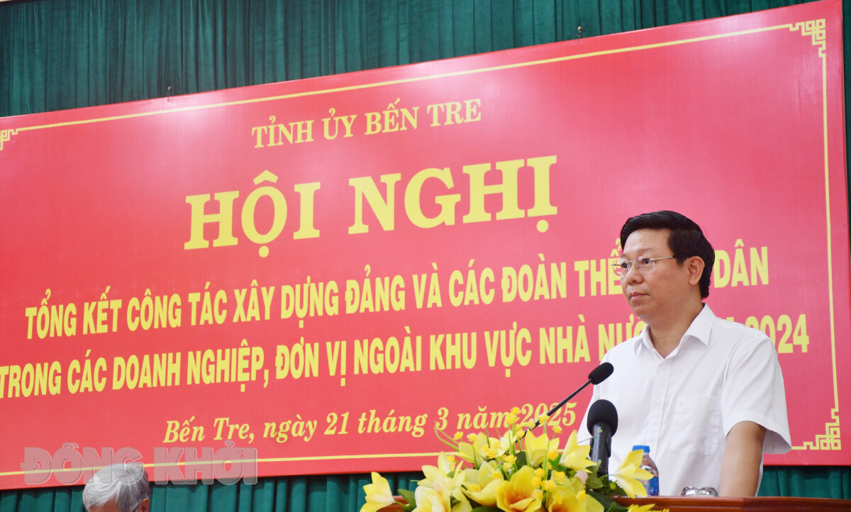 Phó bí thư Thường trực Tỉnh ủy Trần Thanh Lâm phát biểu