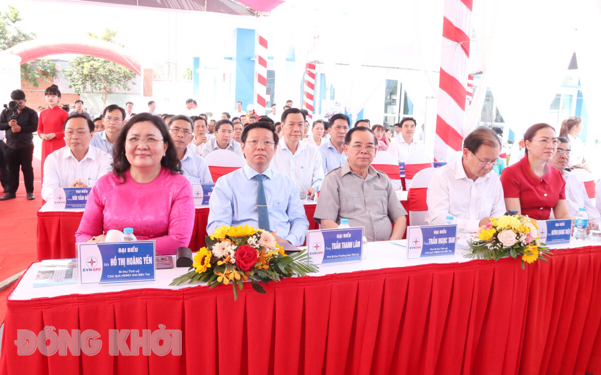 Lãnh đạo tỉnh dự lễ đóng điện kỹ thuật 3 công trình trạm biến áp và đường dây 110kV