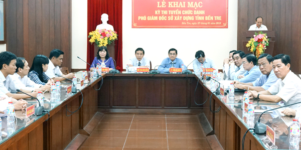 Khai mạc kỳ thi tuyển chức danh Phó giám đốc Sở Xây dựng Quang cảnh lễ khai mạc kỳ thi. Ảnh: Quốc Hùng