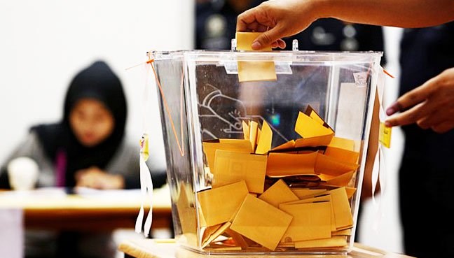 Malaysia: Cử tri bắt đầu đi bỏ phiếu để bầu Hạ viện khóa mới Cử tri Malaysia đã bắt đầu đi bỏ phiếu. (Nguồn: freemalaysiatoday)