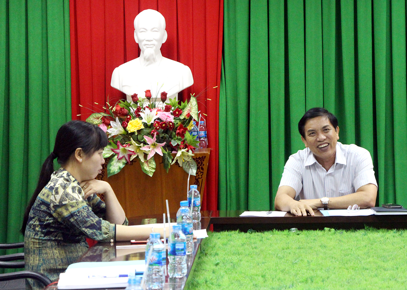 Chủ tịch UBND tỉnh Cao Văn Trọng tại cuộc họp. Ảnh: Hoa Tranh