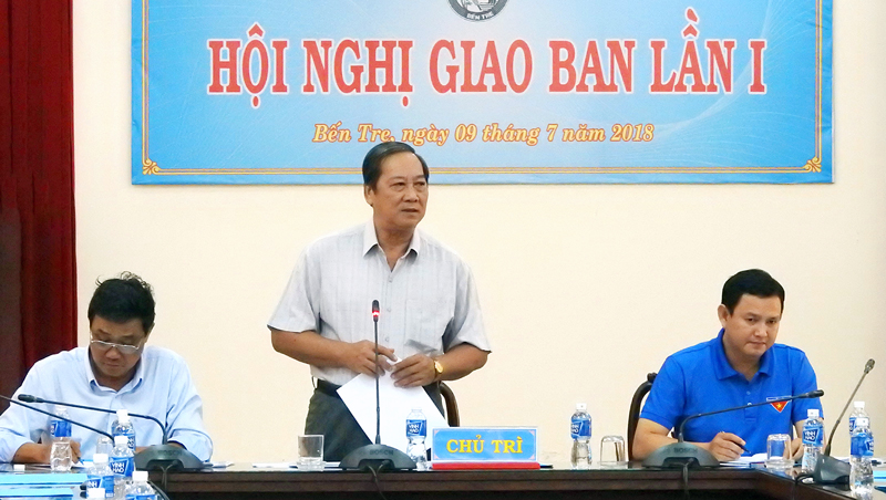 Phó chủ tịch UBND tỉnh Nguyễn Hữu Phước phát biểu kết luận hội nghị.