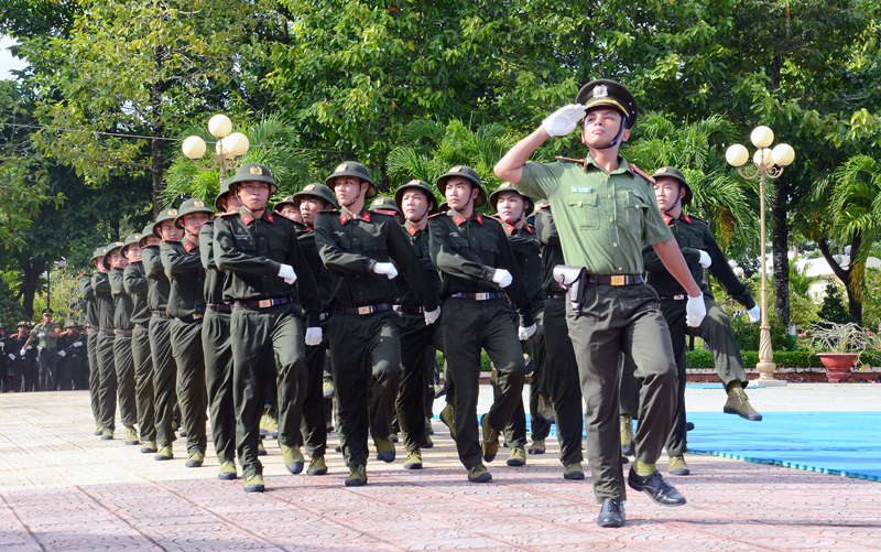 Các chiến sĩ mới thực hiện thuần thục các động tác kỹ, chiến thuật đề ra. Ảnh: Quang Duy