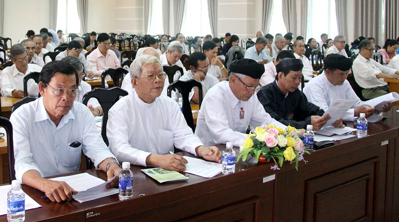 Hội nghị lần thứ 12 Ủy ban MTTQ Việt Nam tỉnh Quang cảnh hội nghị lần thứ VIII của Ủy ban MTTQ Việt Nam tỉnh. Ảnh: Phạm Tuyết