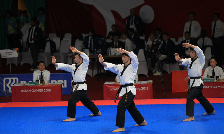 Đội quyền nam taekwondo mang về cho đoàn Việt Nam chiếc huy chương đầu tiên tại Asiad 2018. Ảnh: VnExpress