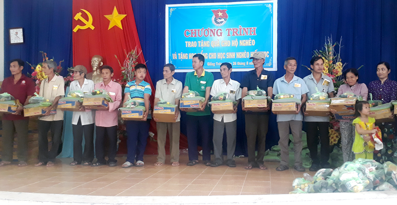 Tin hoạt động các huyện ngày 27-8-2018