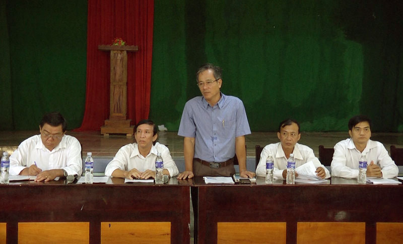 Phó chủ tịch UBND huyện Nguyễn Minh Đức phát biểu chỉ đạo tạo buổi làm việc. Ảnh: Cao Khiết