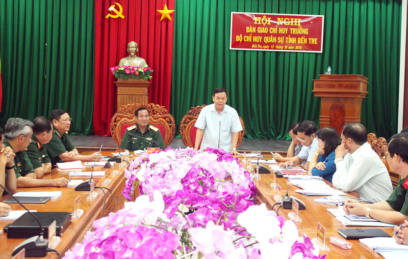 Bí thư Tỉnh ủy Võ Thành Hạo phát biểu chỉ đạo tại hội nghị.