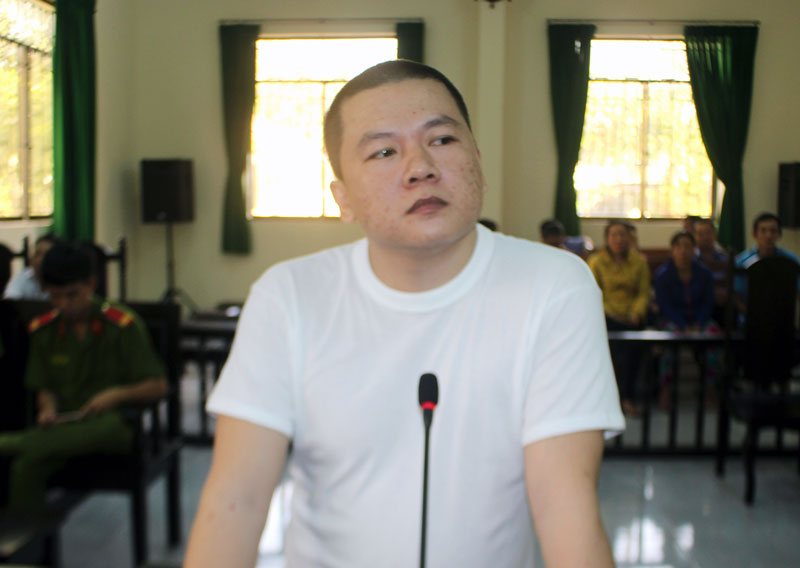Bị cáo  Nguyễn Trường Giang tại phiên tòa hình sự sơ thẩm ngày 18-10-2018. Ảnh: H. Đức