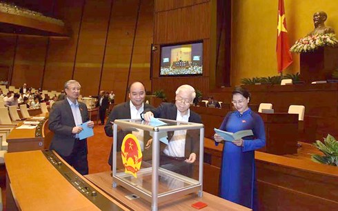 Kết quả Quốc hội lấy phiếu tín nhiệm 48 chức danh Các đại biểu Quốc hội bỏ phiếu kín lấy phiếu tín nhiệm 48 chức danh tại Kỳ họp thứ 6, Quốc hội khoá XIV.