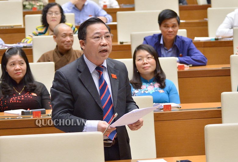 Đại biểu Quốc hội đơn vị tỉnh Bến Tre thảo luận về báo cáo công tác giải quyết khiếu nại, tố cáo năm 2018 Đại biểu Lưu Bình Nhưỡng góp ý thảo luận về báo cáo công tác giải quyết khiếu nại, tố cáo năm 2018. Ảnh: quochoi.vn