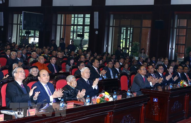 Lễ kỷ niệm 40 năm Ngày chiến thắng chế độ diệt chủng Pol Pot Tổng Bí thư, Chủ tịch nước Nguyễn Phú Trọng; Thủ tướng Nguyễn Xuân Phúc và nhiều đồng chí lãnh đạo, nguyên lãnh đạo Đảng, Nhà nước dự lễ kỷ niệm. Ảnh: Thống Nhất/ TTXVN