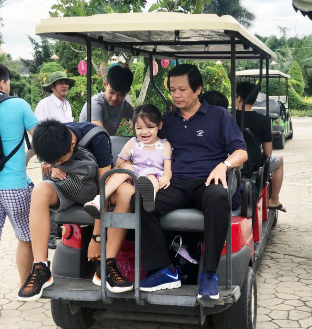 Đề án tổ chức, quản lý hoạt động thí điểm xe 4 bánh phục vụ khách du lịch Du khách sử dụng xe điện tham quan tại một khu du lịch trên địa bàn huyện Châu Thành.