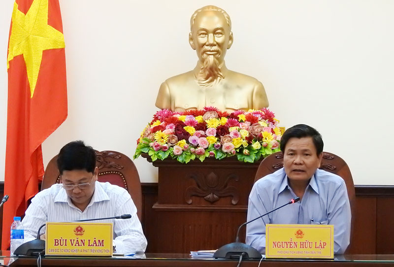 Phó chủ tịch UBND tỉnh Nguyễn Hữu Lập chủ trì hội nghị tại Bến Tre.