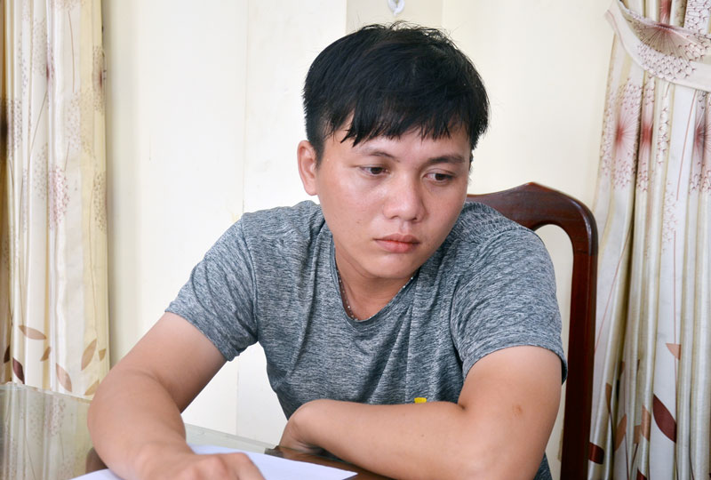 Châu Bá Thiên tại cơ quan công an. Ảnh: Minh Tú