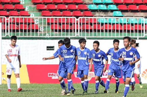 Vòng chung kết U19 Quốc gia: U19 Viettel lội ngược dòng đánh bại An Giang U19 An Giang vươn lên dẫn trước 1-0.
