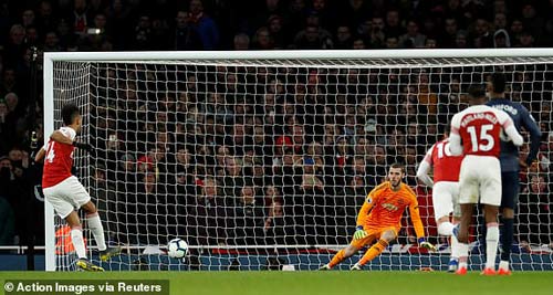 Vòng 30 giải Ngoại hạng Anh: Arsenal hạ gục Man Utd Arsenal đòi lại vị trí thứ 4