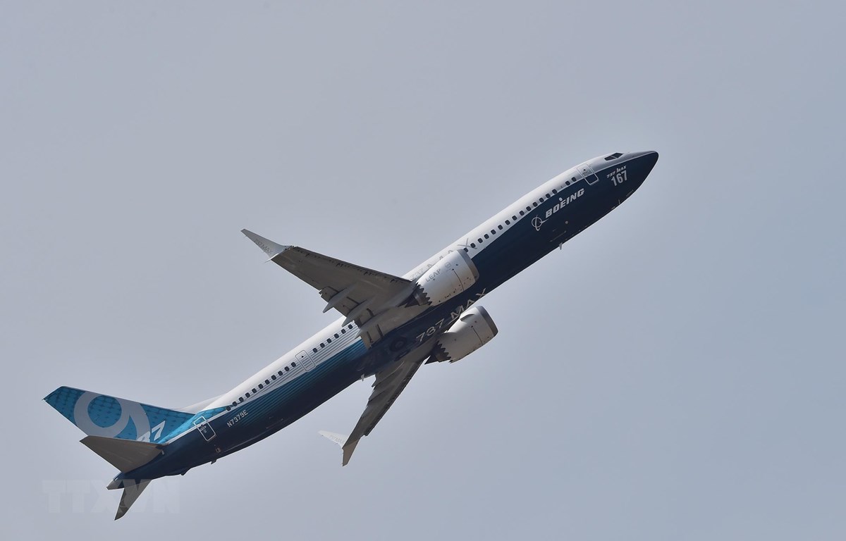Máy bay 737 MAX 9 của Boeing trình diễn tại Triển lãm hàng không quốc tế Paris ở Le Bourget, ngoại ô Paris, Pháp, ngày 22-6-2017. Ảnh: AFP/TTXVN