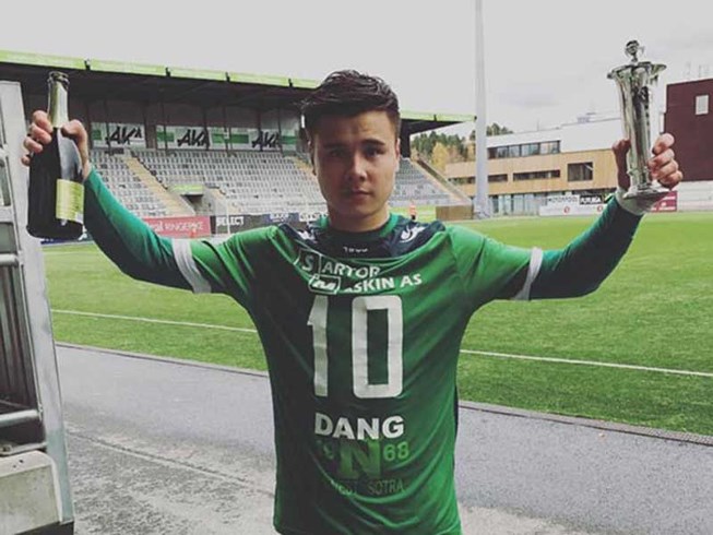 Alexander Đặng nhiều lần chia sẻ khát khao cống hiến cho đội tuyển Việt Nam.
