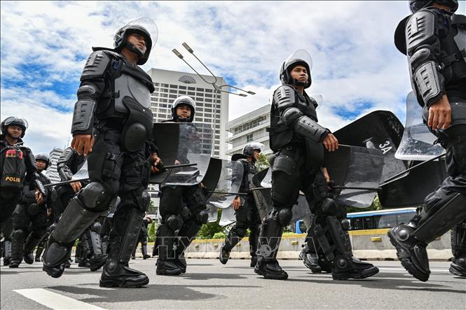 Cảnh sát Indonesia được triển khai tại thủ đô Jakarta. Ảnh: AFP/TTXVN