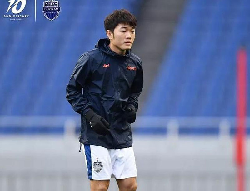 Buriram thắng đậm đà PTT Rayong 5-0