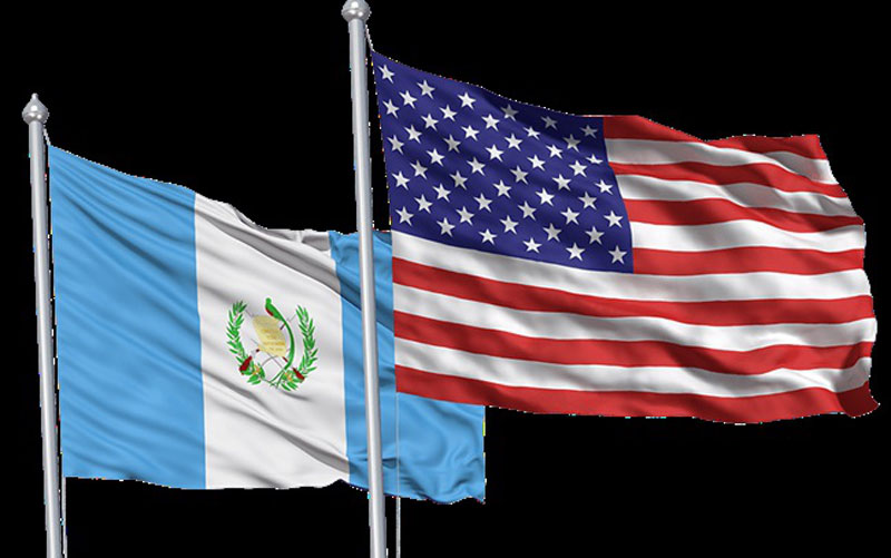 Quốc kỳ Guatemala và Mỹ. Ảnh minh họa: Chilero Beer.