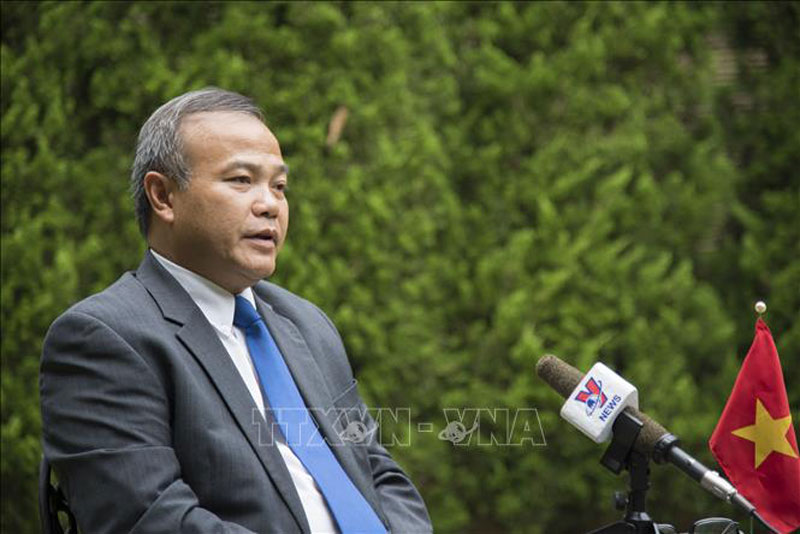 Đại sứ Vũ Hồng Nam: Việt Nam sẽ tích cực tham gia chương trình nghị sự của G20 Đại sứ Việt Nam tại Nhật Bản Vũ Hồng Nam trả lời phỏng vấn phóng viên TTXVN. Ảnh: Thành Hữu/Phóng viên TTXVN tại Tokyo