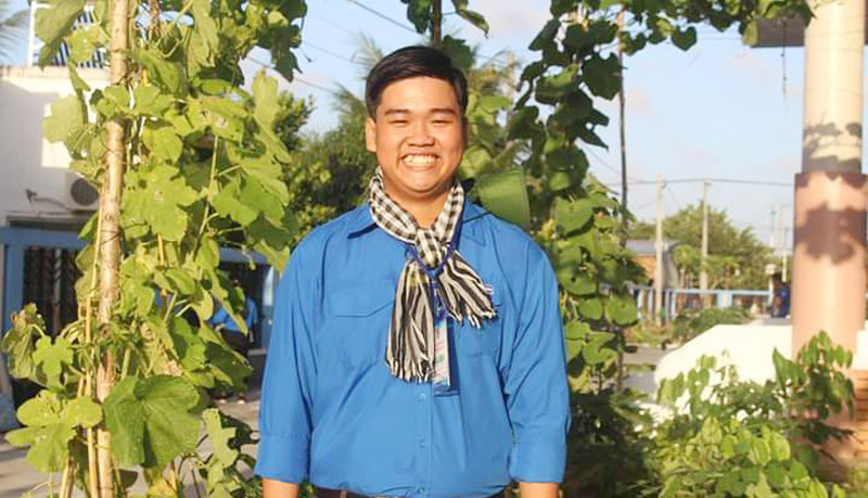 Bạn Nguyễn Ngọc Thiện, học sinh lớp 11A1, Bí thư Đoàn Trường THPT Trần Văn Ơn