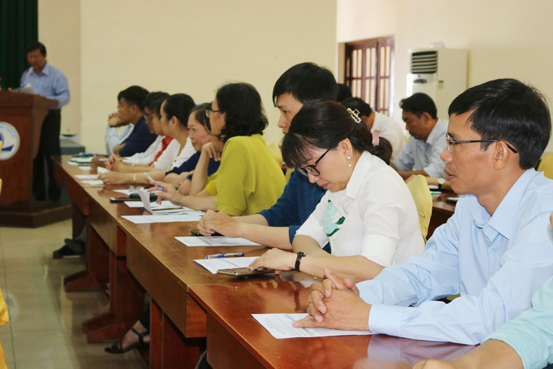 Tập huấn bộ công cụ phòng, chống bạo lực gia đình cho cán bộ y tế Quang cảnh buổi khai mạc lớp tập huấn