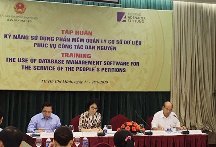 Quang cảnh lớp tập huấn.