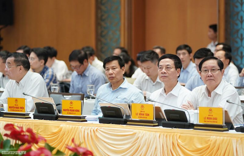 Thủ tướng: Kiên quyết không để vướng mắc kéo dài Ảnh: VGP/Quang Hiếu