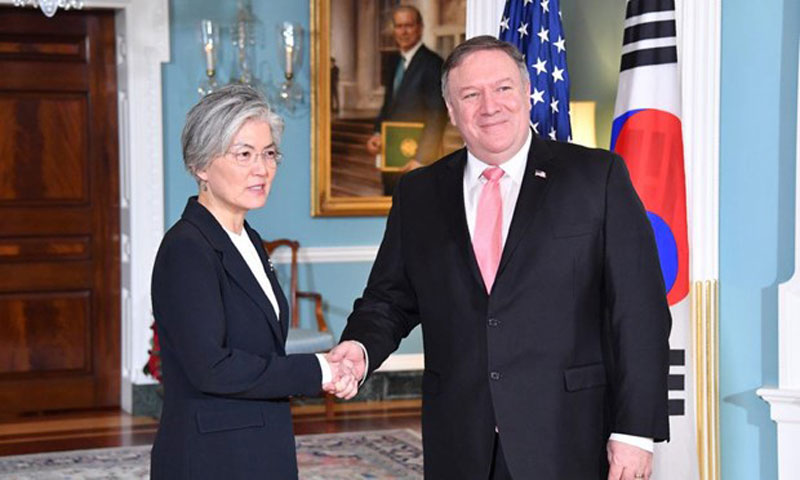 Ngoại trưởng Hàn Quốc Kang Kyung-wha và người đồng cấp Mỹ Mike Pompeo. (Nguồn: US Embassy in Korea)