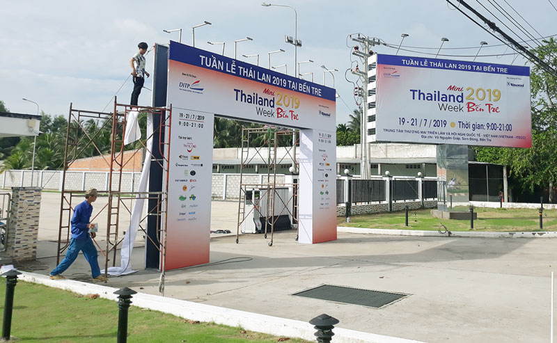 Tuần lễ Thái Lan 2019 tại tỉnh Trang trí khu vực cổng nơi diễn ra Tuần lễ Thái Lan 2019.