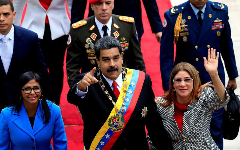 Các cá nhân thân cận với Tổng thống Venezuela Maduro đang trở thành mục tiêu trừng phạt của Mỹ. Ảnh: AP