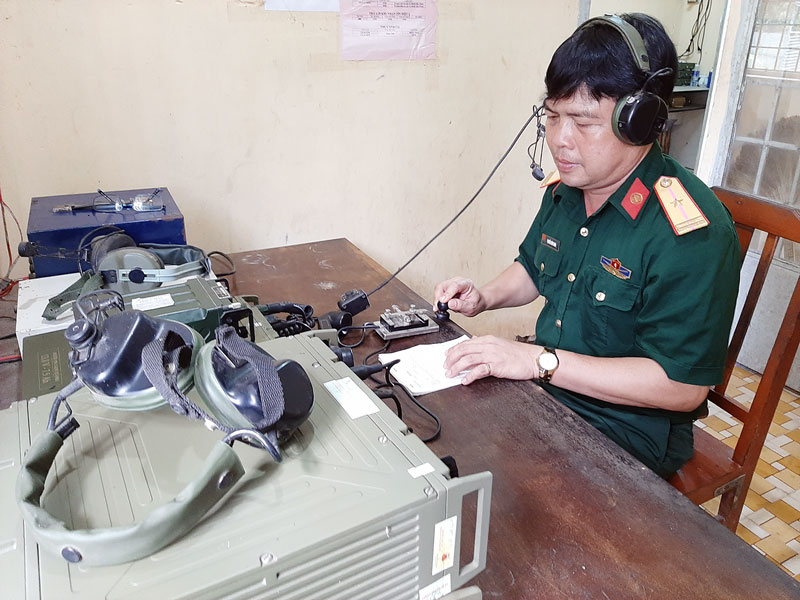 Thiếu tá Nguyễn Văn Danh đạt “Kiện tướng báo vụ” toàn quân Thiếu tá CN Nguyễn Văn Danh luyện tập thu phát tín hiệu tại đơn vị.