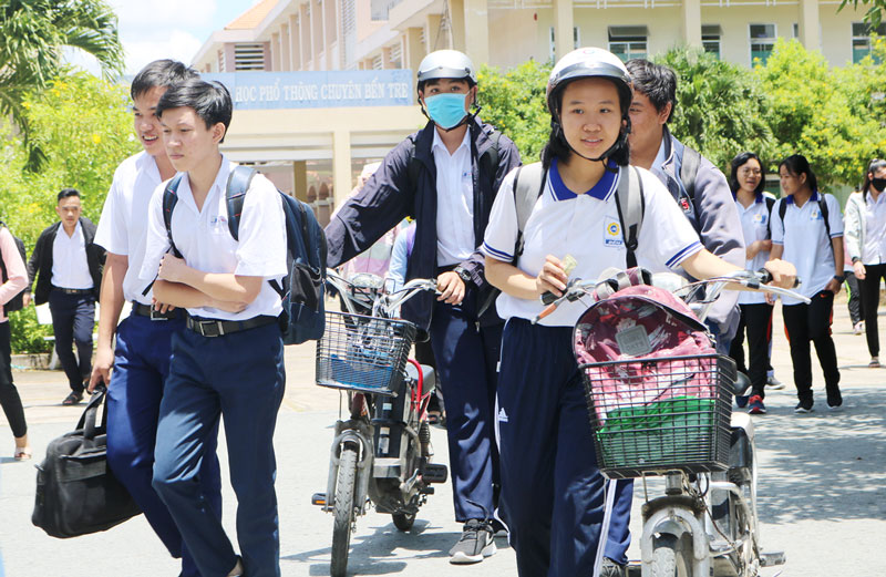 Ngành giáo dục quan tâm phát triển phẩm chất, năng lực người học.  Ảnh: Ph.hân