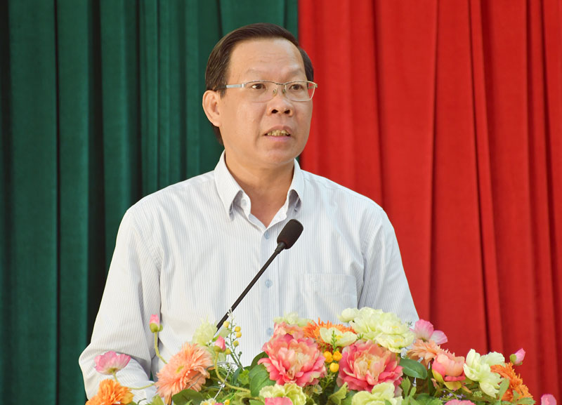 Khai mạc Hội nghị lần thứ 18 Ban Chấp hành Đảng bộ tỉnh khóa X Bí thư Tỉnh ủy Phan Văn Mãi phát biểu khai mạc hội nghị. Ảnh: Hữu Hiệp