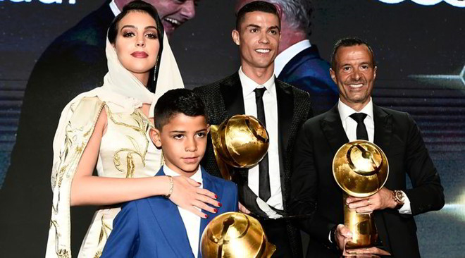 Jorge Mendes góp công lớn trong việc mang tài năng của Ronaldo vươn tầm thế giới. Ảnh: Lapresse.