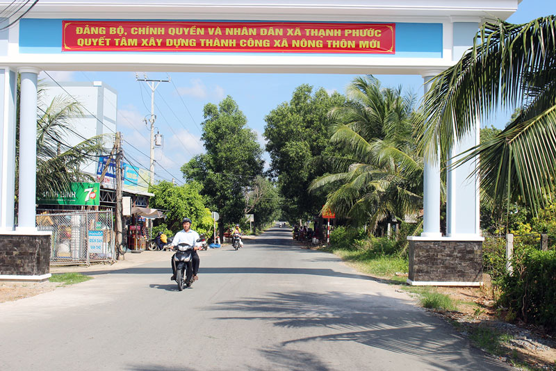Đường nông thôn xã Thạnh Phước.