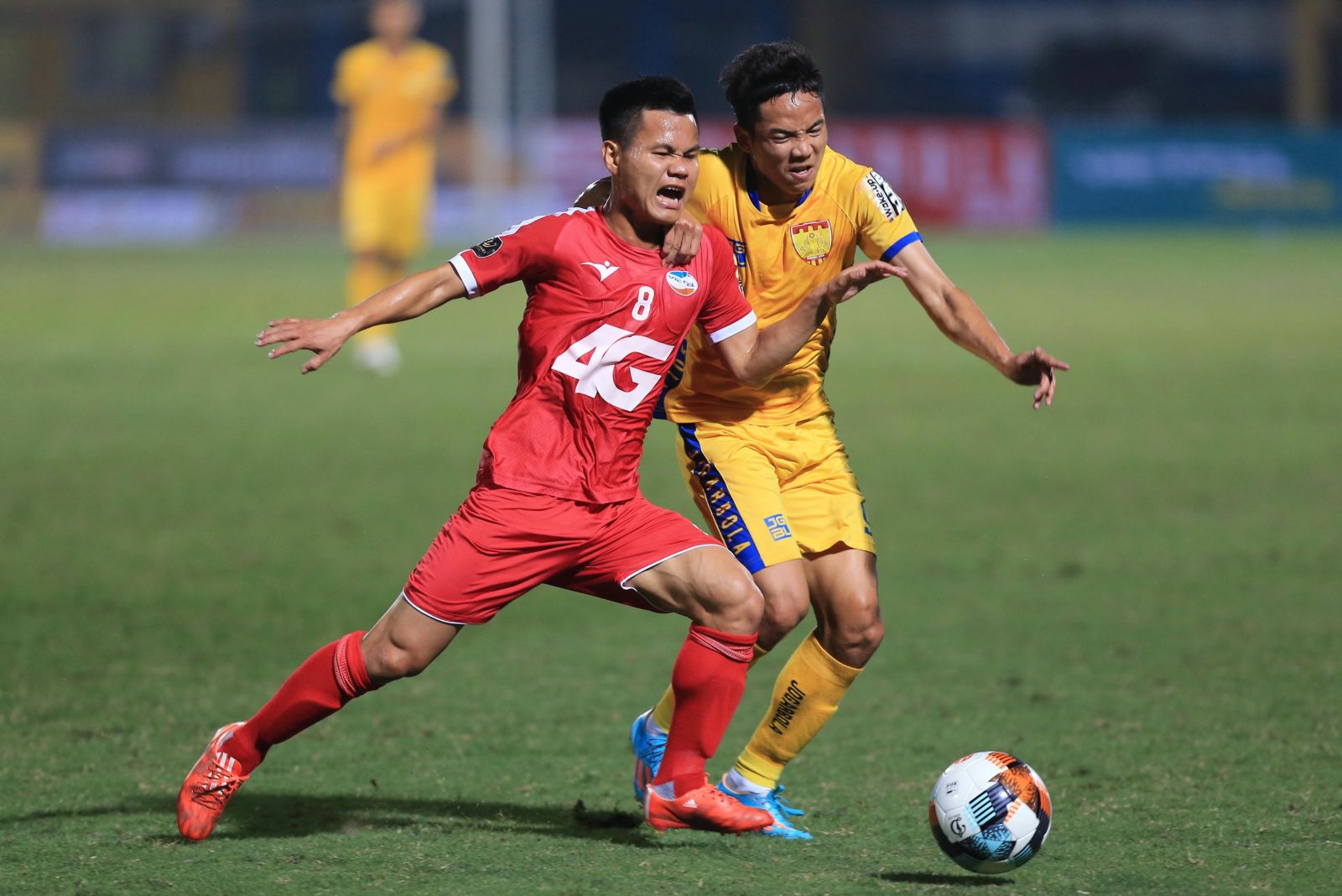 Viettel có thể rơi xuống vị trí phải đá play-off nếu thua cả 2 trận còn lại