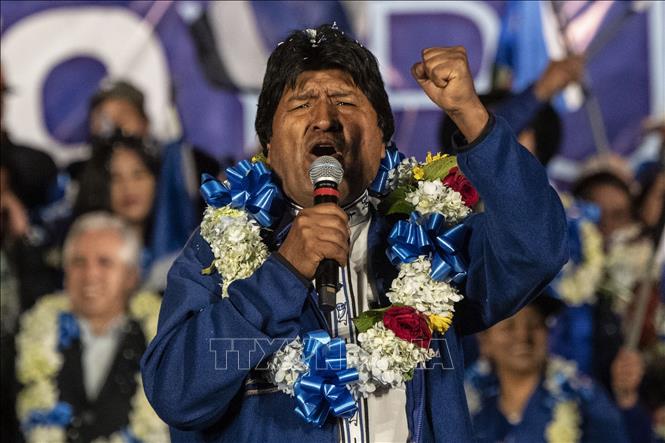 Tổng thống Bolivia Evo Morales phát biểu trong cuộc vận động tranh cử ở El Alto ngày 16-10-2019. Ảnh: AFP/TTXVN