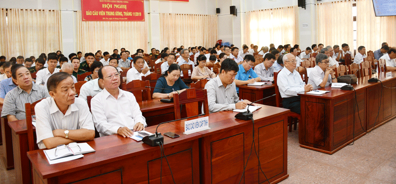 Hội nghị trực tuyến báo cáo viên Trung ương tháng 11-2019 Các đại biểu dự hội nghị tại điểm cầu tỉnh