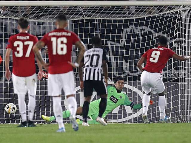Vòng bảng Europa League:
MU giành 3 điểm khó nhọc trước Partizan Martial ghi bàn từ chấm 11m