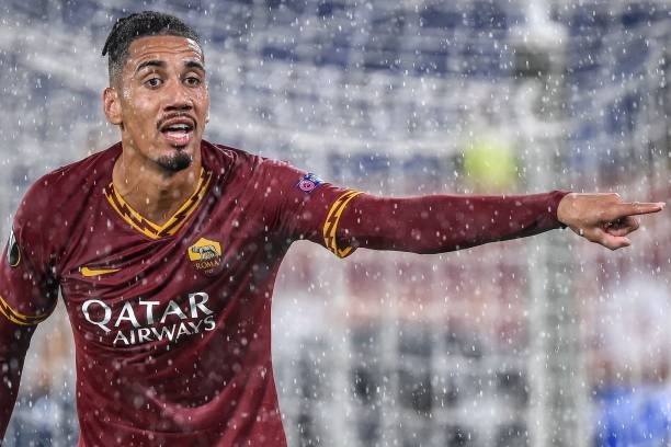 Vòng bảng Europa League:
MU giành 3 điểm khó nhọc trước Partizan Smalling quá đen đủi khi anh đang có 1 trận đấu tốt - Ảnh: Getty Images