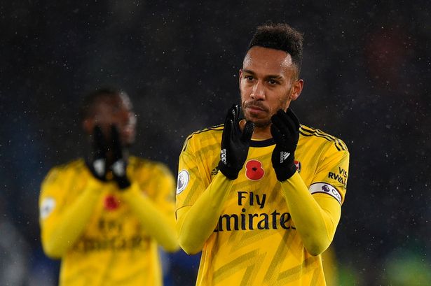 Aubameyang không thể giúp Arsenal thắng Leicester