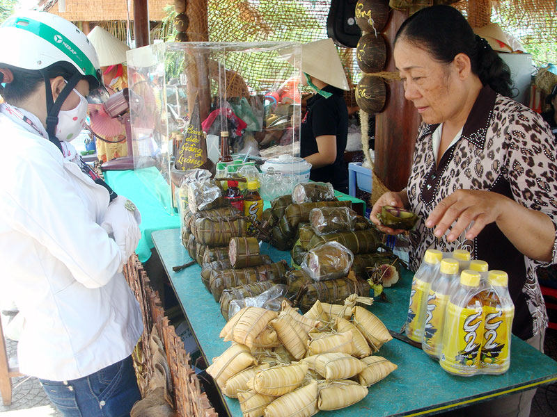 Các loại bánh thân thuộc mang hương vị xứ Dừa.
