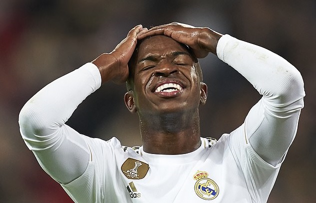 Vinicius đang bị bỏ rơi ở Real Madrid