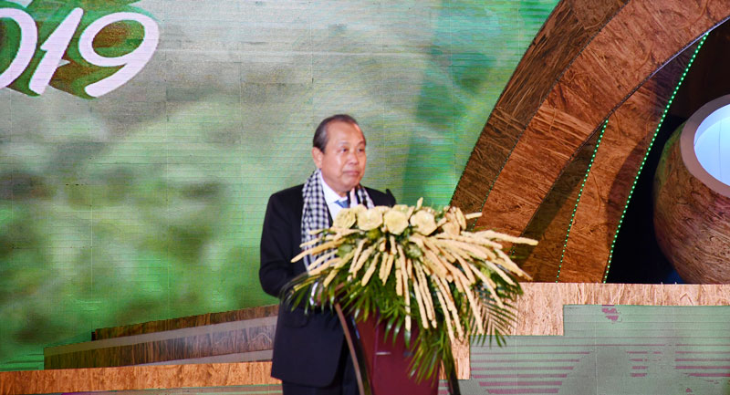 Phó thủ tướng Thường trực Trương Hòa Bình phát biểu chỉ đạo tại lễ khai mạc. Ảnh: Hữu Hiệp