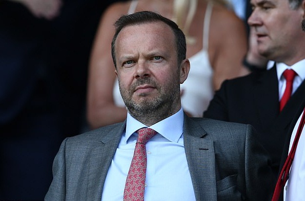 Tin bóng đá 19-11-2019: Lộ bằng chứng MU sắp mua học trò cũ của Solskjaer Phó Chủ tịch Ed Woodward của MU đã công bố tình hình làm ăn thua lỗ của đội bóng